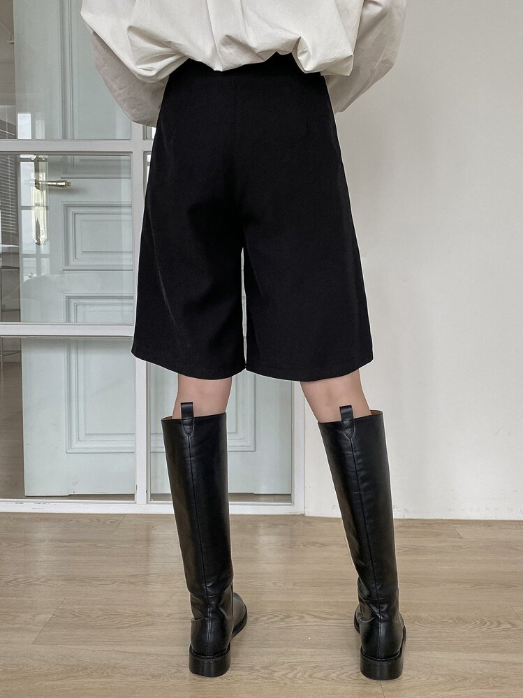 DAZY 高腰斜口袋短裤秋季 - 黑色 - 查看 2