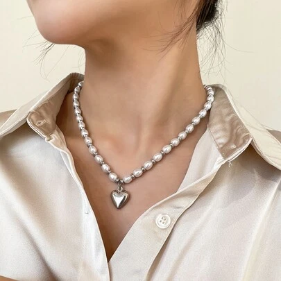 DAZY Collar Con Colgante De Corazón Con Decoración De Perlas Falsas