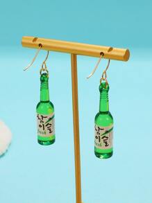Pendientes largos de niñas con botella de vino con estampado de letra