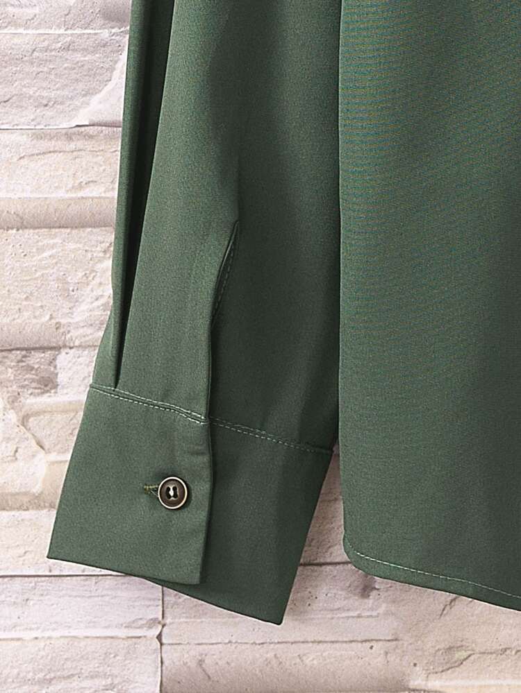 Manfinity Men Pocket Patched Shirt Without Tee - Dark Green - View 3