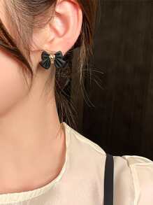 Bow Shaped Stud Earrings Valentines,Mom,Mother,Mother's Day,Gift - Black - View 2