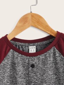 SHEIN 男孩撞色紐扣細節插肩袖T恤 - 灰色 - 查看 3