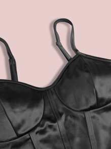 Chiquease 弧形下擺緞面吊帶上衣 - 黑色 - 查看 4