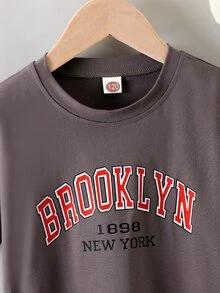 SHEIN Niñas Camiseta de hombros caídos con estampado de letra - Gris Oscuro - Ver 4