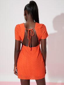 SHEIN MOD 結飾荷葉邊鏤空後背繫帶網眼刺繡連衣裙 - 橘色 - 查看 2
