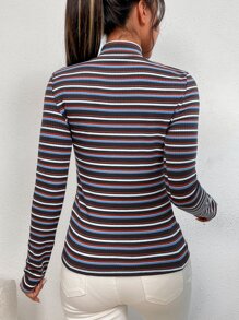 SHEIN EZwear Camiseta de rayas de colores de cuello alto - Multicolor - Ver 2
