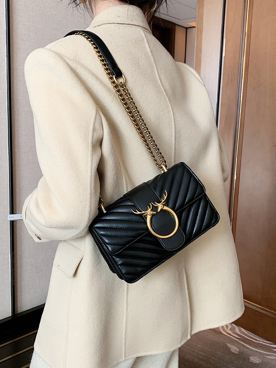 Old Money, Metal Decor Shoulder Bag Women Mini Love Bag Icon Black-Antique Gold Best Gift Bags For Teachers, Women, Girlfriends & Families, Fashionable Business Casual Bag For Women, Perfect For Office, Business And Work, Business Casual Woman Bag , Valentine's Day