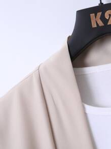 Manfinity EMRG Men Japanese Letter & Floral Print Drop Shoulder Kimono Without Tee - Apricot - View 5