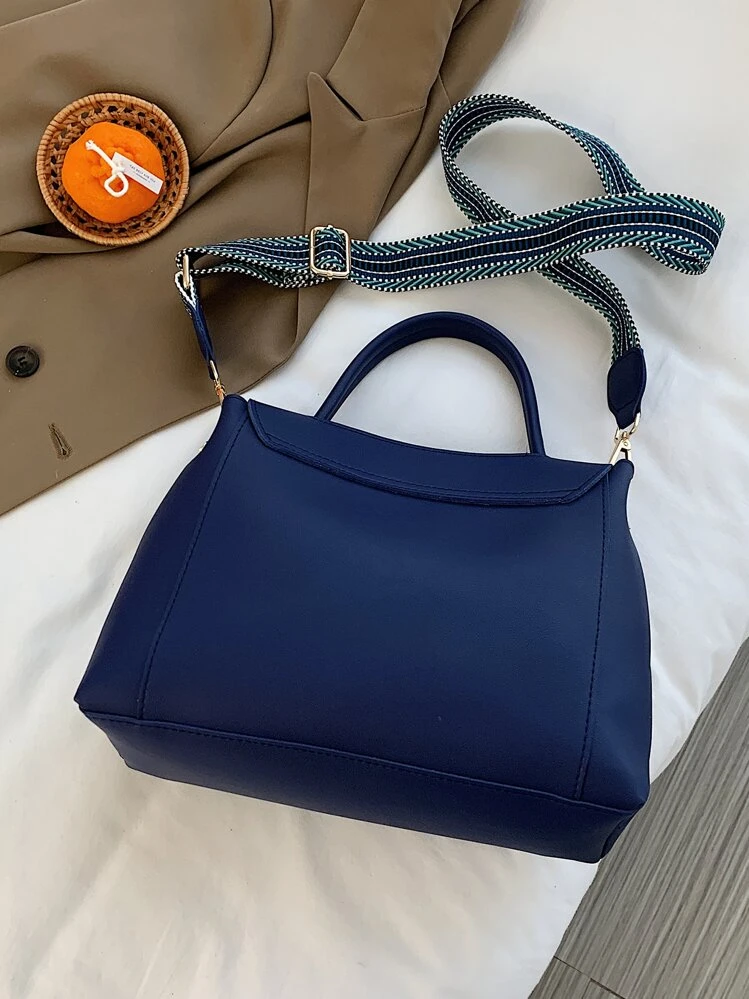Fashionable And Minimalist Solid Color Flap-over Shoulder Bag With Wide Strap And Large Capacity For Commuter - Royal Blue - View 2