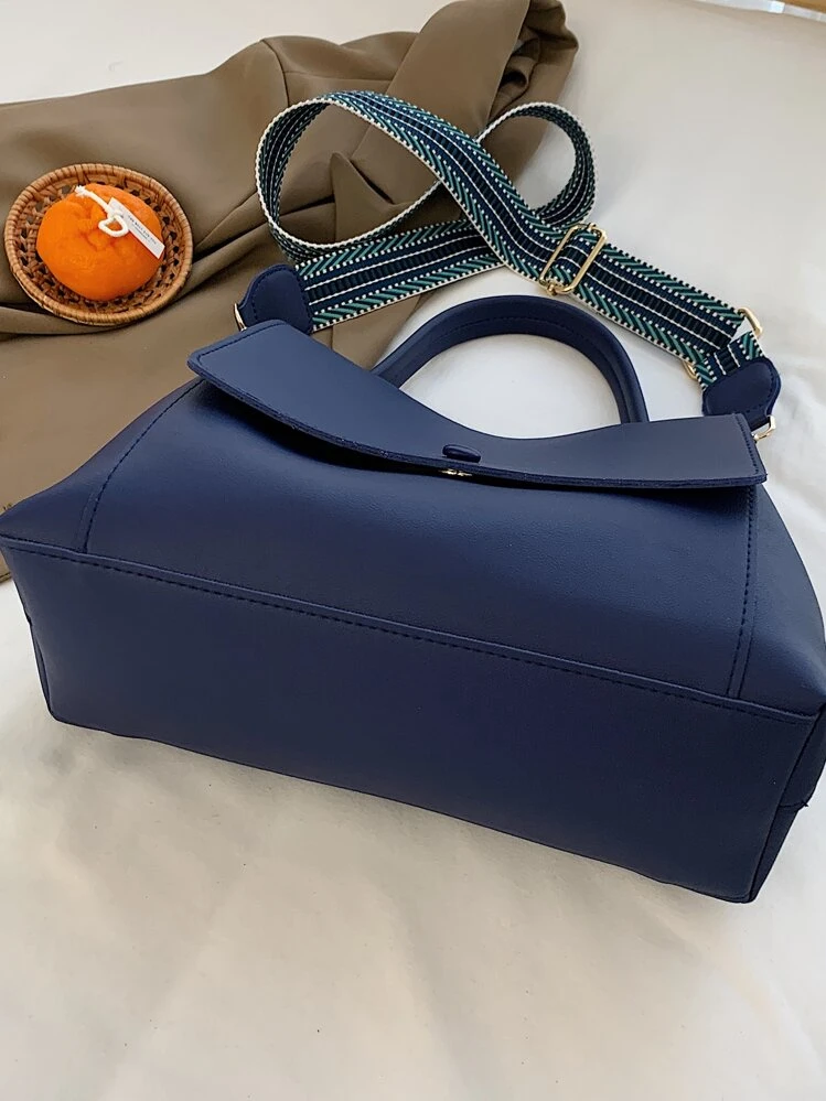 Fashionable And Minimalist Solid Color Flap-over Shoulder Bag With Wide Strap And Large Capacity For Commuter - Royal Blue - View 3