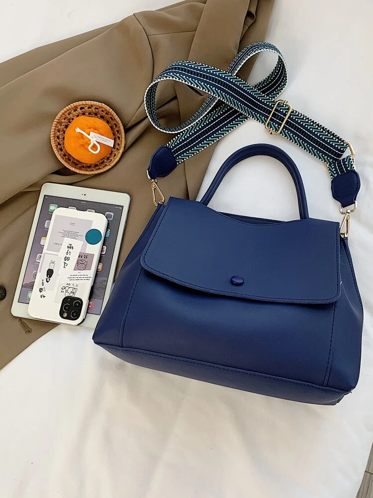 Fashionable And Minimalist Solid Color Flap-over Shoulder Bag With Wide Strap And Large Capacity For Commuter - Royal Blue - View 4