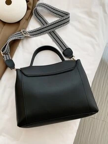 Old Moeny, Fashionable Simple Solid Color Commuting Shoulder Bag With Wide Strap And Large Capacity Flip Cover - Black - View 3