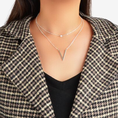 字母墜飾多層次項鍊