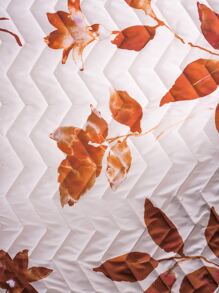 Leaf Pattern Bedspread - Red and White - View 3