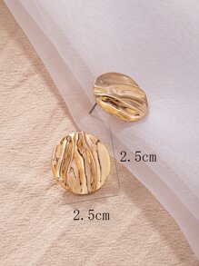 Round Stud Earrings - Yellow Gold - View 5