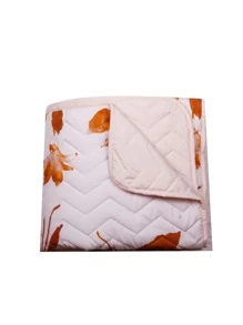 Leaf Pattern Bedspread - Red and White - View 6