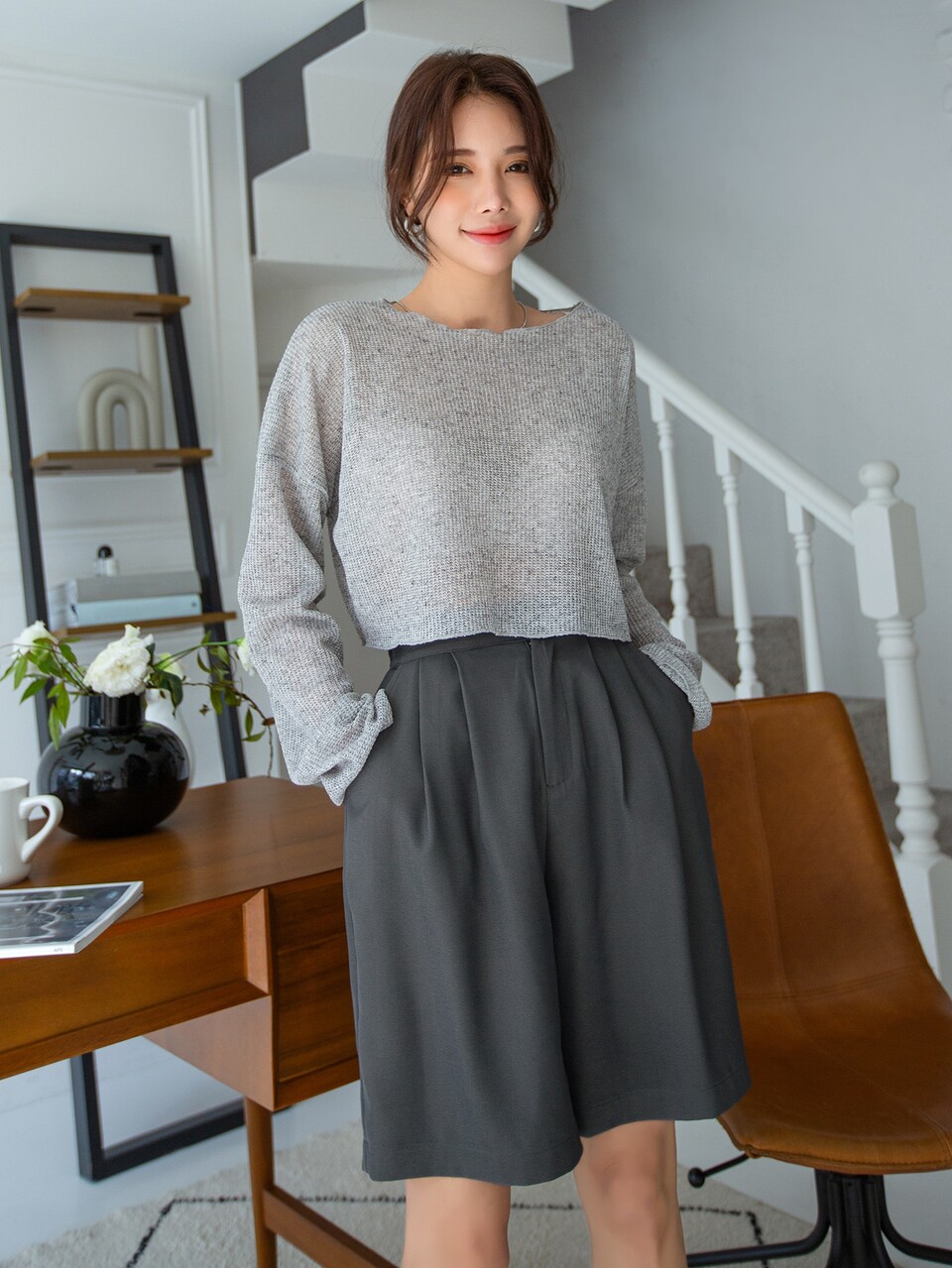 Slant Pocket Fold Pleated Shorts