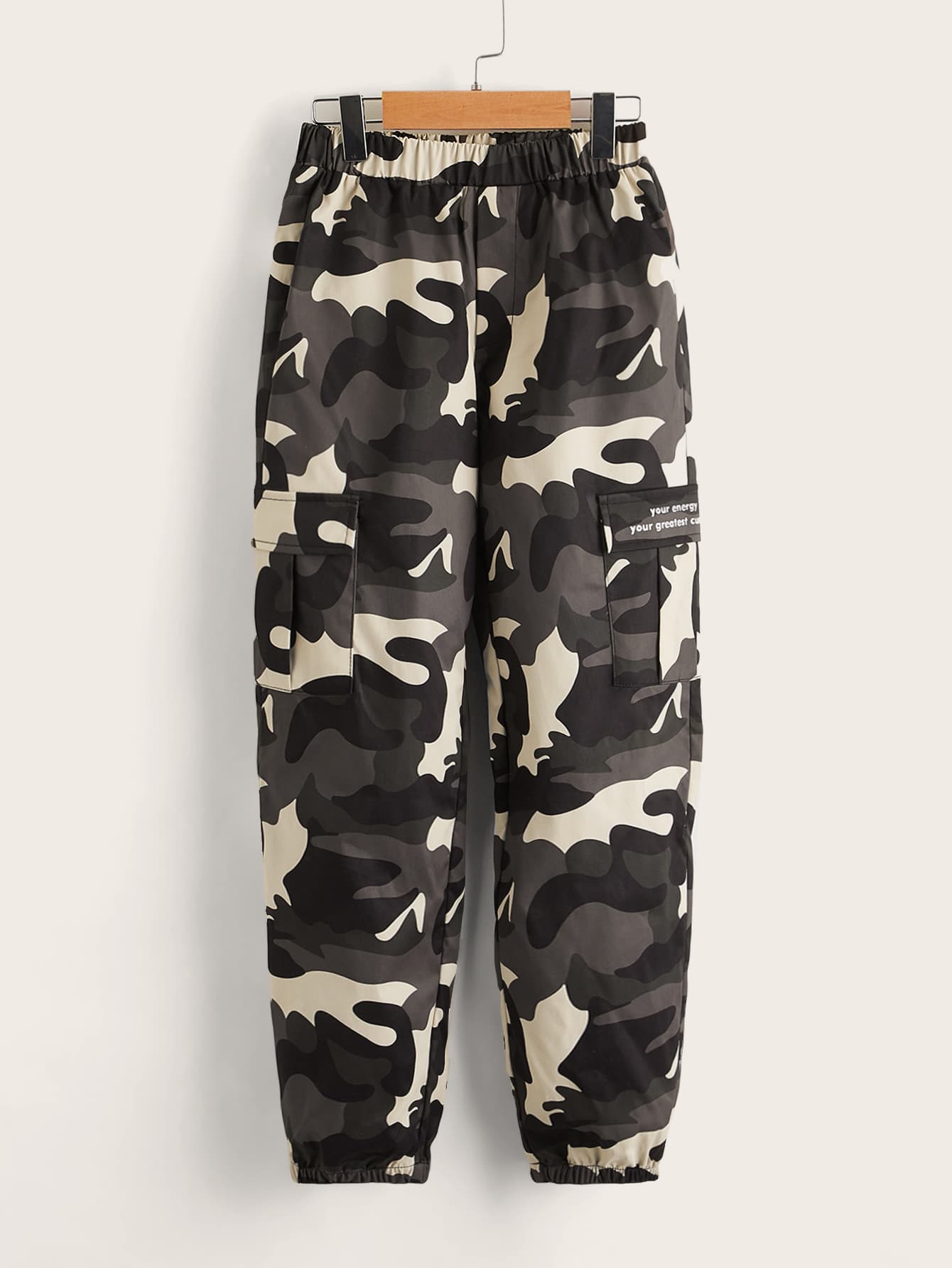 SHEIN 青少年男孩標語圖形拉鍊口袋迷彩戰術褲