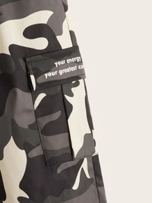 SHEIN 青少年男孩標語圖形拉鍊口袋迷彩戰術褲