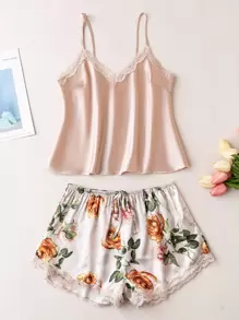 蕾絲邊緞面吊帶上衣和花卉圖案短褲睡衣套裝 - 彩色 - 查看 1