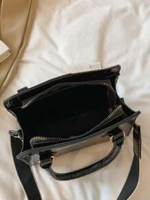 Yin & Yang Graphic Square Bag - Black and White - View 7