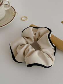 2pcs French Elegant Contrast Piping Scrunchie - Black and White - View 6