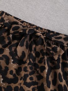 SHEIN VCAY 螺紋針織掛脖上衣和豹紋印花短褲套裝 - 彩色 - 查看 3