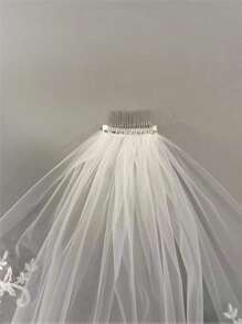 Elegant Bridal Wedding Veil For Wedding Photography - Beige - View 3