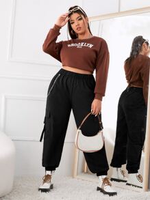 SHEIN EZwear Plus Buckled Flap Pocket Side Trousers With Chain - Black - View 5
