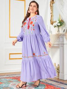 大码花卉刺绣流苏系带领灯笼袖荷叶边下摆连衣裙 - 紫丁香色 - 查看 7