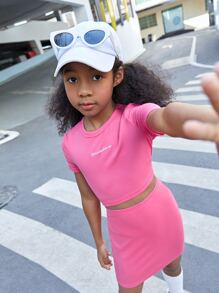 SHEIN 女孩字母刺繡短款T恤和半身裙 - 粉色 - 查看 6