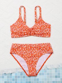 少女碎花比基尼套装 夏日海滩
