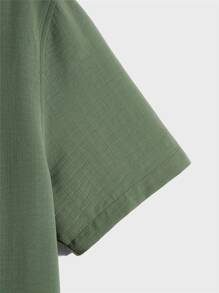 Manfinity VCAY Camisa casual con botones de manga corta de corte holgado para hombre - Verde militar - Ver 3