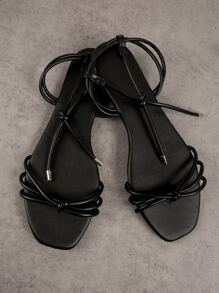 Sandalias planas delgado tira pie sencillo - Negro - Ver 2