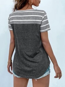 SHEIN LUNE Camiseta de rayas con bolsillo delantero - Gris Oscuro - Ver 2