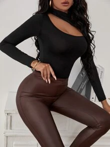 SHEIN X Lucía Bellido SHEIN SXY Spring And Summer Asymmetric Collar Black Hollow Tight Sexy Long-Sleeved T-Shirt - Black - View 5