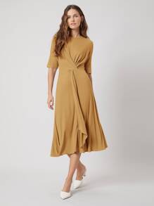 MOTF PREMIUM 竹纖維扭結連衣裙 - 駝色 - 查看 1