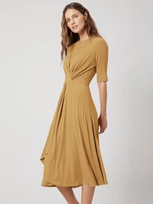 MOTF PREMIUM 竹纖維扭結連衣裙 - 駝色 - 查看 5