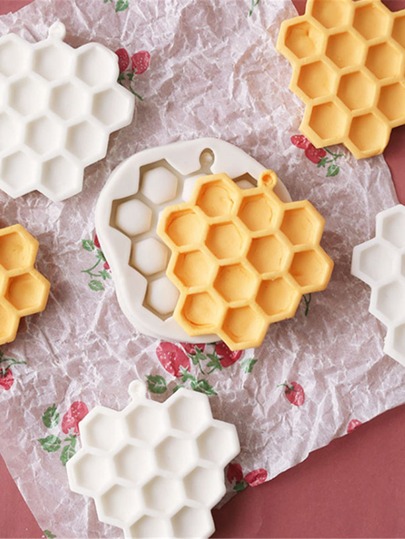 1pc Honeycomb Silicone Mold, Cartoon Soap Making Molds Cupcake Cake Decorating Fondant Chocolate Candy