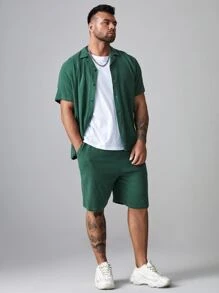 Manfinity VCAY Men Plus Solid Button Front Lapel Neck Shirt & Shorts - Green - View 3