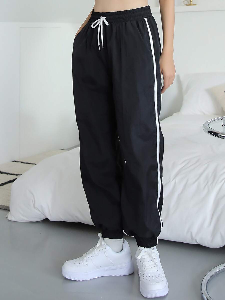 DAZY Contrast Tape Drawstring Waist Joggers Fall - Black - View 1