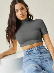 SHEIN BASICS Top corto tejido de canalé de cuello alto - Gris Oscuro - Ver 1