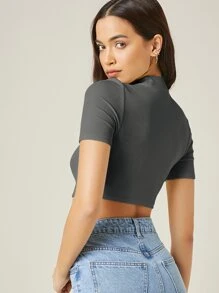 SHEIN BASICS Top corto tejido de canalé de cuello alto - Gris Oscuro - Ver 2