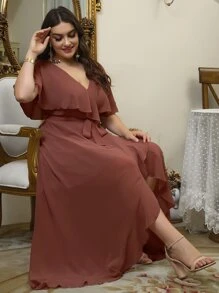 SHEIN Belle Talla grande Vestido de dama de honor con cinturón fruncido cruzado de gasa - Color caoba - Ver 5