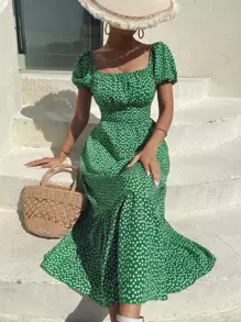 Breezaya 小碎花印花泡泡袖褶皱胸围荷叶边下摆连衣裙超长度假海滩装女款