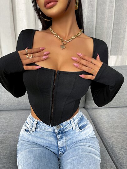 HookAndEyeAsymmetricalHemCropTee - Top SHEIN