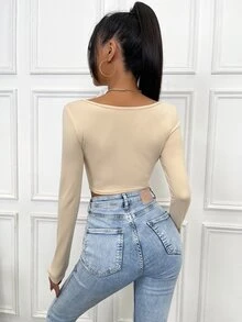 SHEIN SXY 鉤眼扣不對稱下擺短款T恤 - 杏色 - 查看 2
