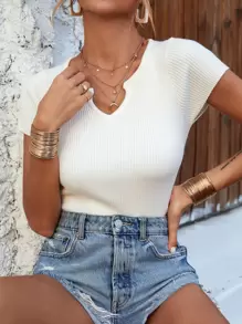 女士休闲针织T恤，心形领口，修身短袖上衣，日常必备基础款，适合返校季和秋季穿着