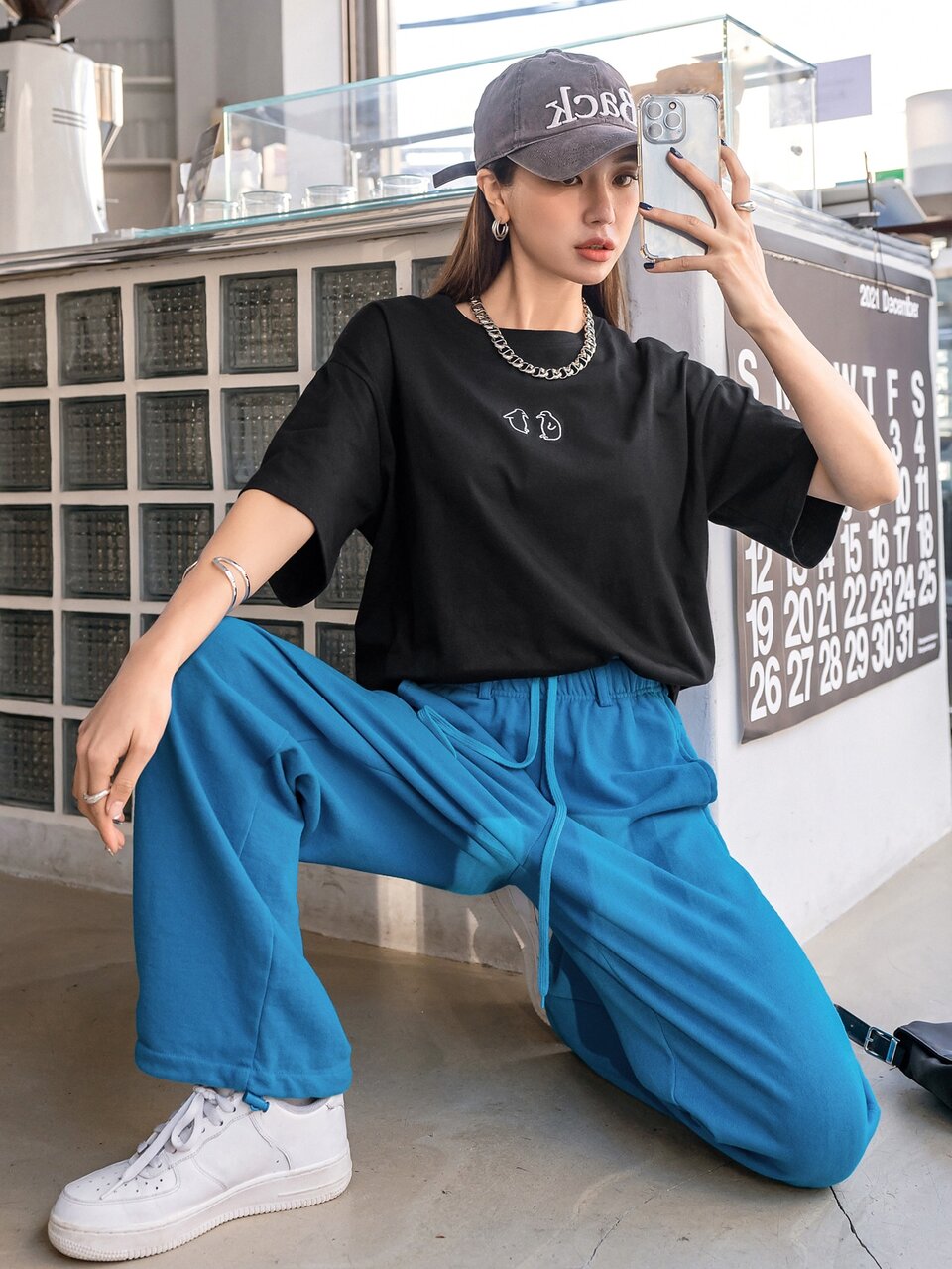 Cartoon Graphic Drop Shoulder Tee