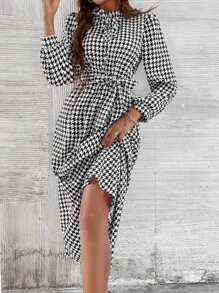 Mulvari Houndstooth Print Puff Sleeve Belted Dress - Black and White - View 1